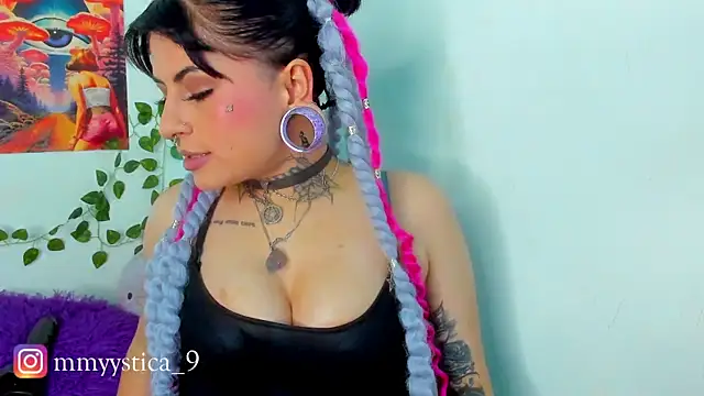 Rainnbow  online show from 03/01/26, 07:54