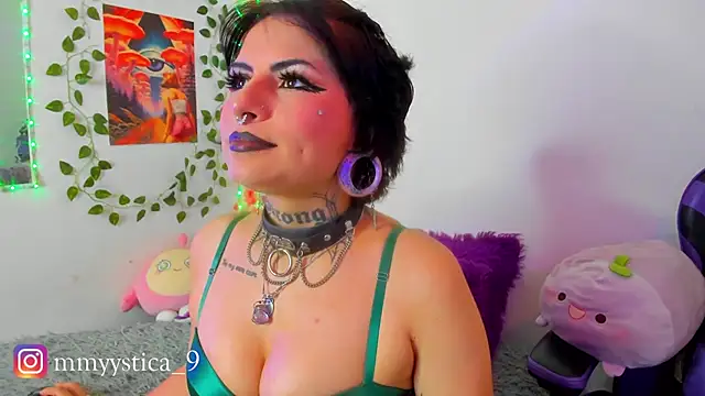 Rainnbow  online show from 03/11/26, 07:36