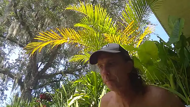 Snapshot of eliberator1777 chatting on 05/16/26, 08:07 eliberator1777 online show from 05/16/26, 08:07