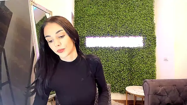 Snapshot of realhotfallingdevil chatting on 01/23/25, 10:32 realhotfallingdevil online show from 01/23/25, 10:32