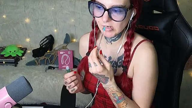 Ginger Stay online show from 10/23/25, 02:00