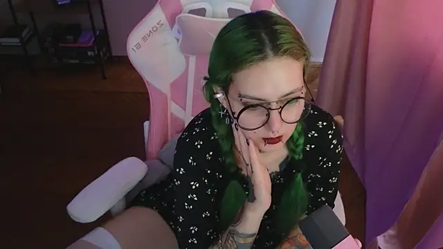 Ginger Stay online show from 06/25/26, 08:41