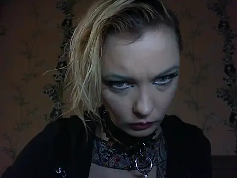 Snapshot of WildMissNiks chatting on 03/10/26, 08:19 WildMissNiks online show from 03/10/26, 08:19
