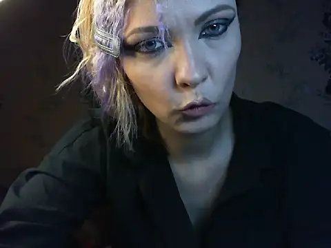 Snapshot of WildMissNiks chatting on 04/11/26, 07:45 WildMissNiks online show from 04/11/26, 07:45