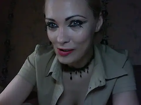 Snapshot of WildMissNiks chatting on 05/14/26, 07:15 WildMissNiks online show from 05/14/26, 07:15