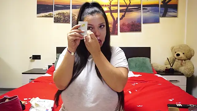 adelline online show from 11/09/25, 09:46