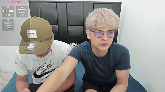 javieryalejandro online show from 09/12/25, 07:47