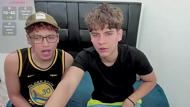 javieryalejandro online show from 09/30/25, 12:10