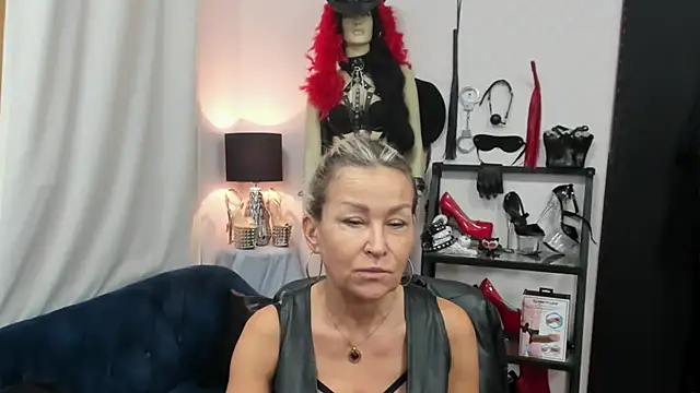 crystaLUX online show from 09/29/25, 06:07