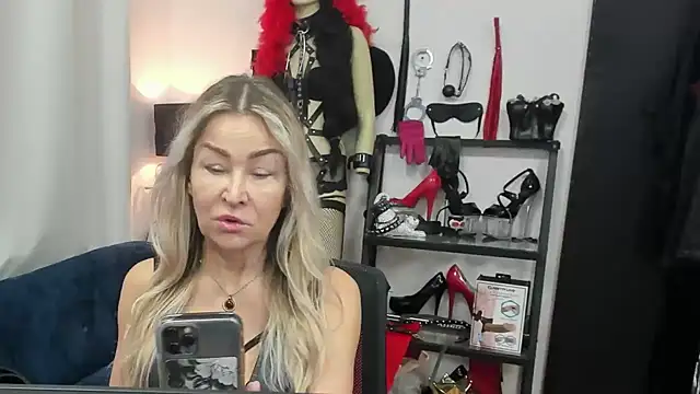 crystaLUX online show from 01/15/26, 05:34