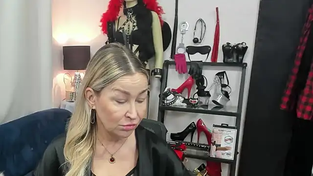 crystaLUX online show from 02/02/26, 06:12