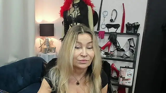 crystaLUX online show from 03/24/26, 05:12