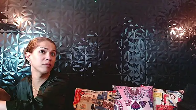 PINK  LOLA1 online show from 02/17/26, 10:27