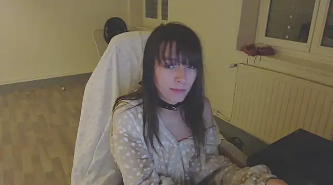 Snapshot of missthon0 chatting on 12/04/24, 11:57 missthon0 online show from 12/04/24, 11:57