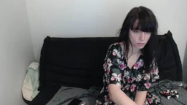 Snapshot of missthon0 chatting on 03/16/25, 12:11 missthon0 online show from 03/16/25, 12:11