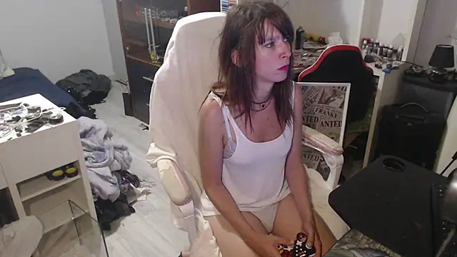 missthon0 online show from 04/23/26, 12:29