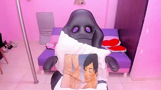 MATURE WHOR33 online show from 03/24/26, 11:48