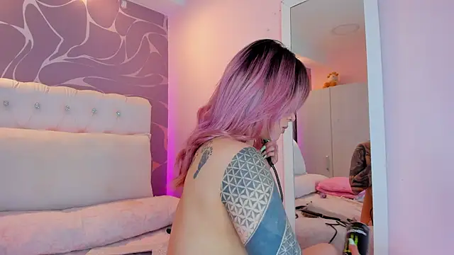 Snapshot of KeilaLovJack chatting on 02/03/25, 01:19 KeilaLovJack online show from 02/03/25, 01:19