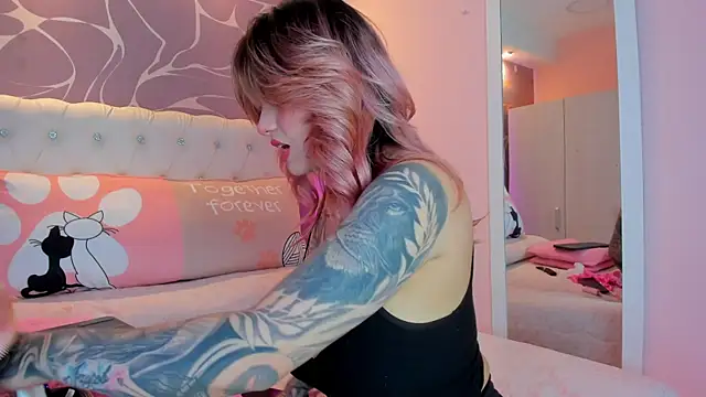 Snapshot of KeilaLovJack chatting on 02/15/25, 02:15 KeilaLovJack online show from 02/15/25, 02:15