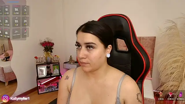 Snapshot of KallyMyller1 chatting on 12/04/24, 07:56 KallyMyller1 online show from 12/04/24, 07:56