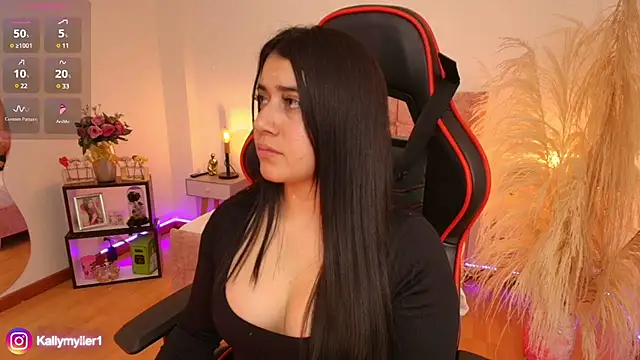 Snapshot of KallyMyller1 chatting on 01/08/25, 07:13 KallyMyller1 online show from 01/08/25, 07:13