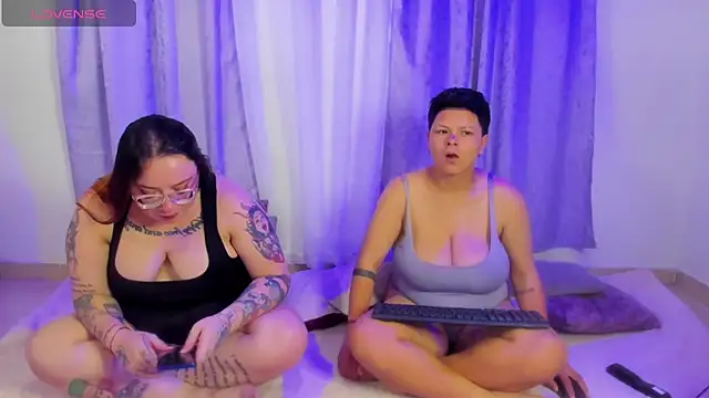 MiaYMolly online show from 04/13/26, 01:55