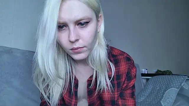 Evelyn rabbit online show from 03/08/25, 11:27