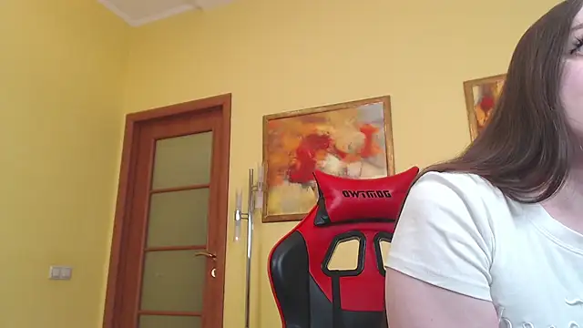 Snapshot of Agness_sweet chatting on 02/05/26, 09:14 Agness sweet online show from 02/05/26, 09:14