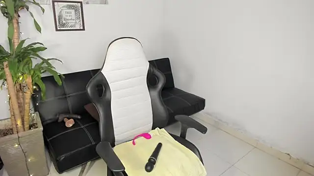 alyssannVhm online show from 03/05/26, 04:30