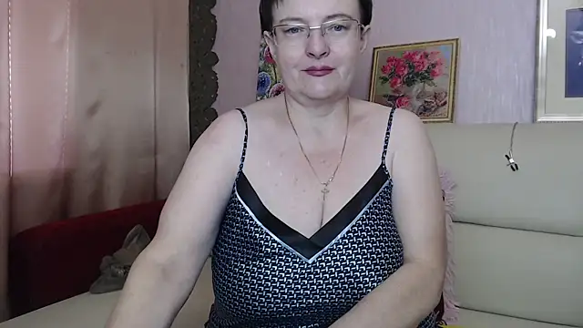 Snapshot of MargieEvans chatting on 02/07/25, 06:35 MargieEvans online show from 02/07/25, 06:35