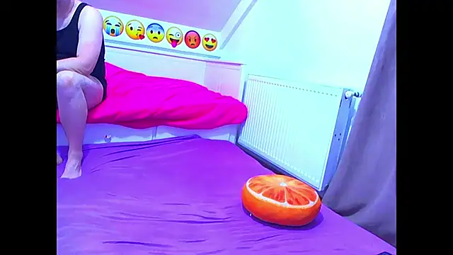 evehotty online show from 02/17/26, 08:04