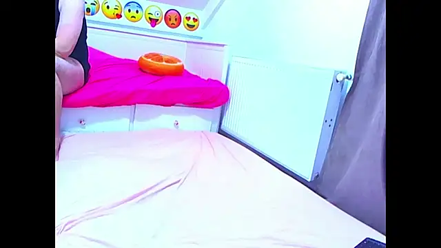 evehotty online show from 03/12/26, 08:04