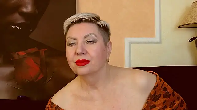 Snapshot of LadyPosh chatting on 12/05/24, 10:01 LadyPosh online show from 12/05/24, 10:01