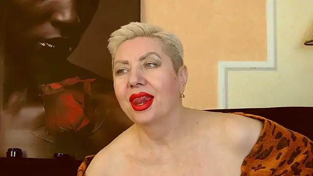 Snapshot of LadyPosh chatting on 01/04/25, 03:50 LadyPosh online show from 01/04/25, 03:50