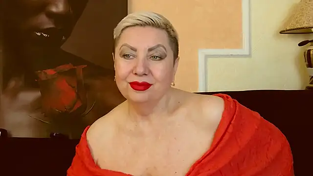 Snapshot of LadyPosh chatting on 01/21/25, 10:08 LadyPosh online show from 01/21/25, 10:08