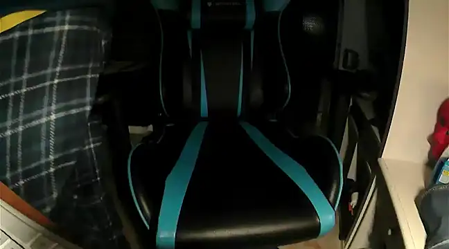 Snapshot of DoubleMassiveT chatting on 01/08/25, 01:00 DoubleMassiveT online show from 01/08/25, 01:00