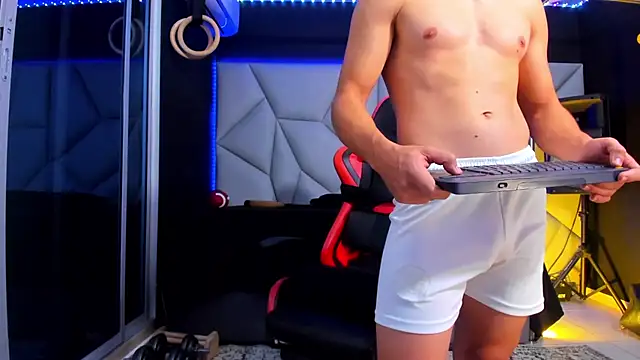 Aydenmiller96 online show from 04/24/26, 03:20