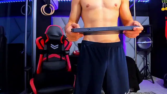 Aydenmiller96 online show from 05/06/26, 04:19