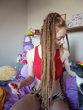 Snapshot of LucidLucy chatting on 03/18/25, 12:58 LucidLucy online show from 03/18/25, 12:58