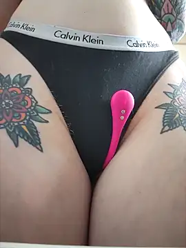 Snapshot of LucidLucy chatting on 03/18/25, 04:04 LucidLucy online show from 03/18/25, 04:04