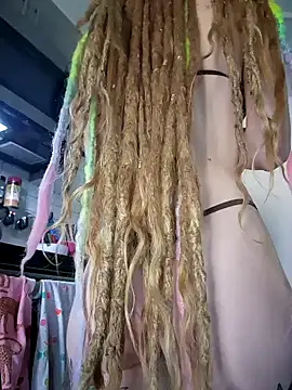 Snapshot of LucidLucy chatting on 09/18/25, 03:25 LucidLucy online show from 09/18/25, 03:25