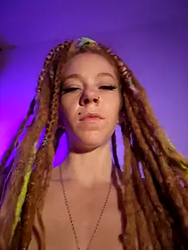 Snapshot of LucidLucy chatting on 10/06/25, 01:47 LucidLucy online show from 10/06/25, 01:47