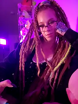 Snapshot of LucidLucy chatting on 10/11/25, 10:36 LucidLucy online show from 10/11/25, 10:36