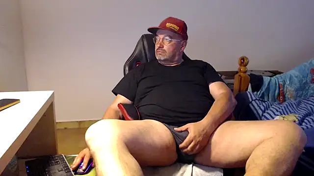 fraboys online show from 04/12/26, 02:11