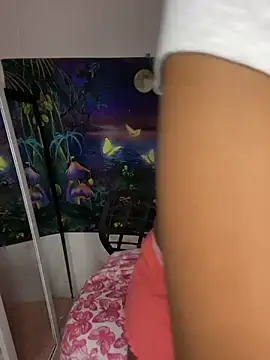 Snapshot of Badjen1027 chatting on 10/30/25, 01:40 Badjen1027 online show from 10/30/25, 01:40