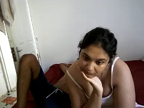 Indianbloom- online show from 02/24/25, 12:48