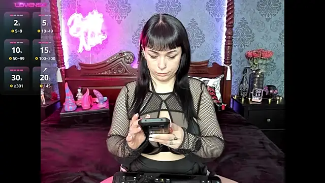 BettyNoir online show from 11/26/25, 08:15