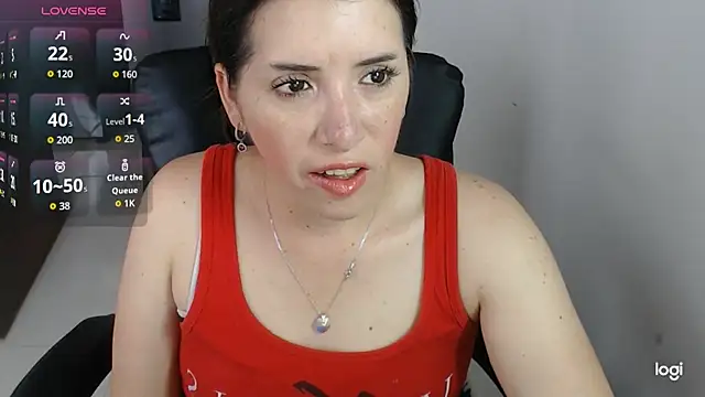 spicey latina online show from 04/10/26, 05:28