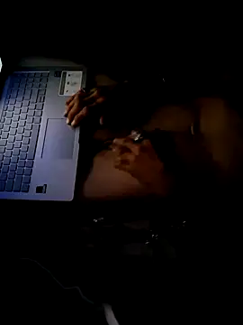 justinewe69 online show from 09/20/25, 04:24