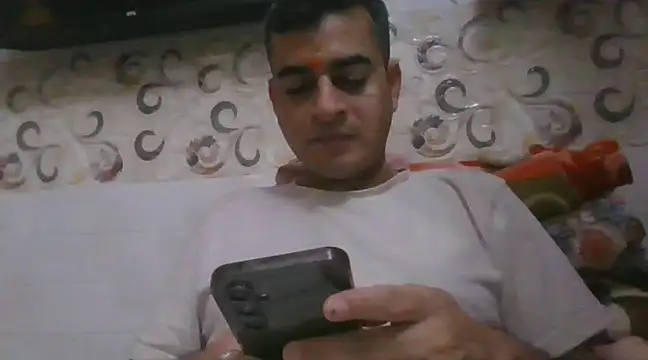 Snapshot of dhamo963 chatting on 01/18/25, 02:23 dhamo963 online show from 01/18/25, 02:23